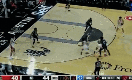 18+7! Yang Hansen định đoạt trận đấu! Cuộc chiến cấp playoff hiếm có