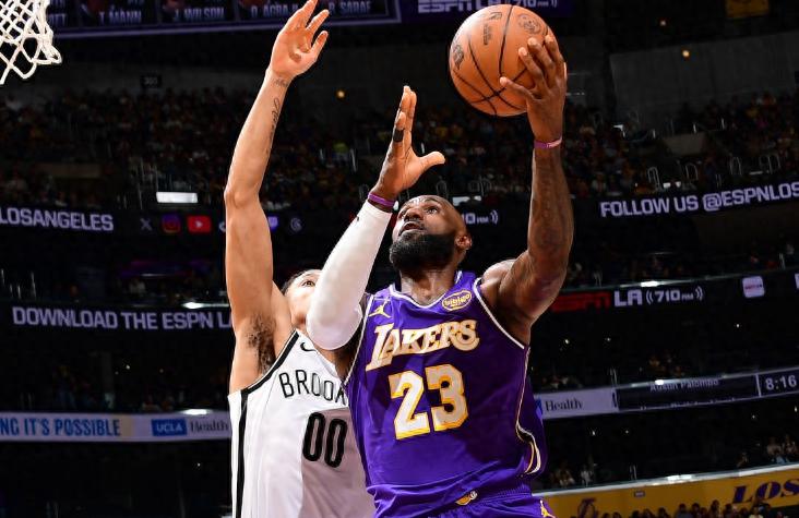 James: Lần đầu liên kết cha con là khoảnh khắc tuyệt vời, tôi đứng đầu bảng điểm tấn công chuyển đổi trong giải đấu