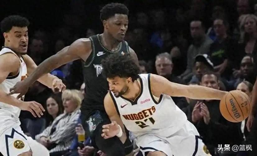26 lần ném chỉ có 7 lần thành công, khiến Jokic cảm thấy tuyệt vọng, DPOY 4 lần chứng minh giá trị của mình