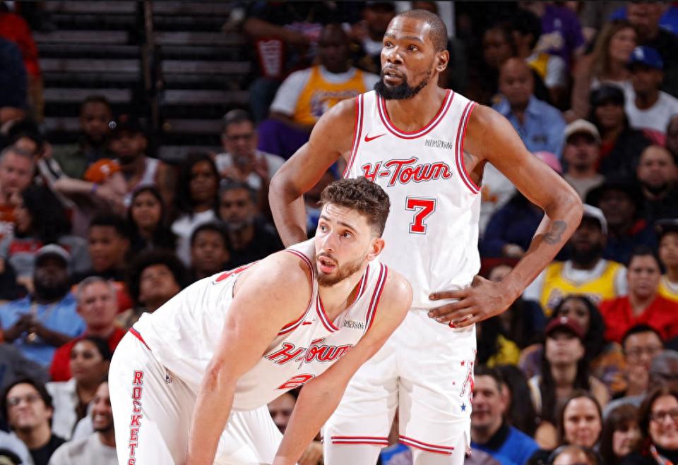 Rocket liên tục hai năm vào playoff! Sự phối hợp Durant - Sengun tiếp tục cải thiện, cùng dẫn dắt đội tranh ngôi vương