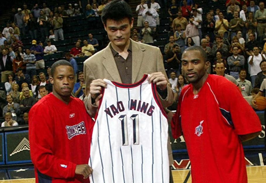 Đồng đội cũ của Yao Ming nhớ lại chuyện xưa: Hơi tức giận khi bị Rockets trao đổi, sau đó Francis suy sụp hoàn toàn