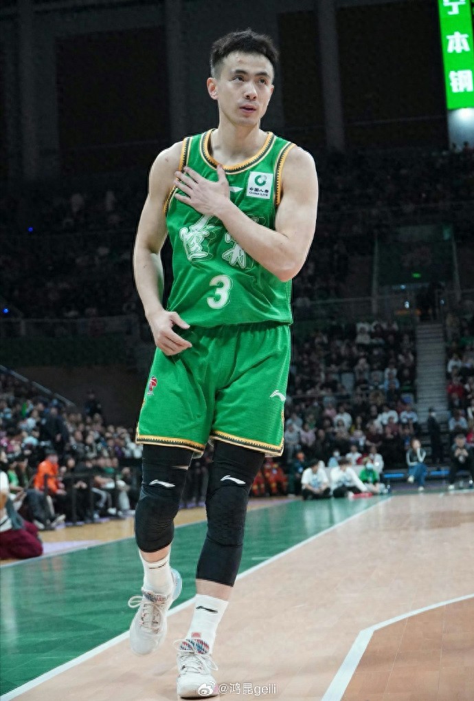 Toàn đội bắn tung tóe 16 cú ném ba điểm! Zhao Jiwei 23 điểm Fu Hao 12+3, Liaoning đánh bại Guangzhou với 6 trận thắng liên tiếp