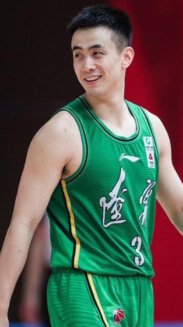 Không chấp nhận thất bại liên tiếp! Brogdon 23 điểm, Zhao Jiwei 11 điểm 11 kiến tạo, Liaoning lội ngược dòng giành chiến thắng nghẹt thở trước Tongxi.