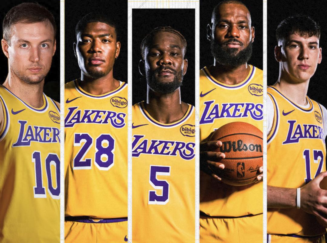 Los Angeles Lakers đánh bại Warriors, LeBron James trình diễn đường chuyền cha con, cú dunk siêu mạnh