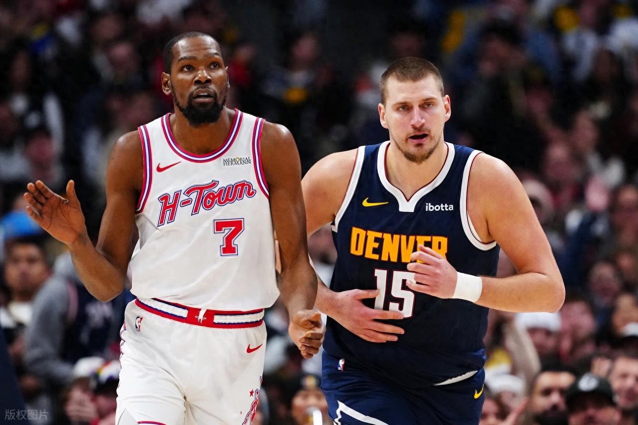 Jokić có triple-double, Murray ghi 35 điểm, Durant 25 điểm, Nuggets thắng Rockets trong hiệp phụ để có chuỗi 5 chiến thắng liên tiếp