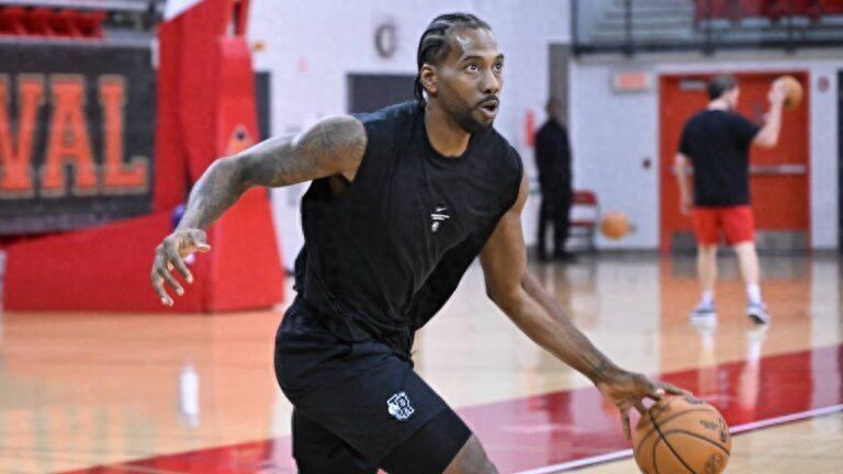 Ngày mai, Kawhi sẽ ra mắt trong trận đấu với Knicks! Huấn luyện viên xác nhận phong độ rất tốt, hồi phục thể lực là mục tiêu trọng tâm.