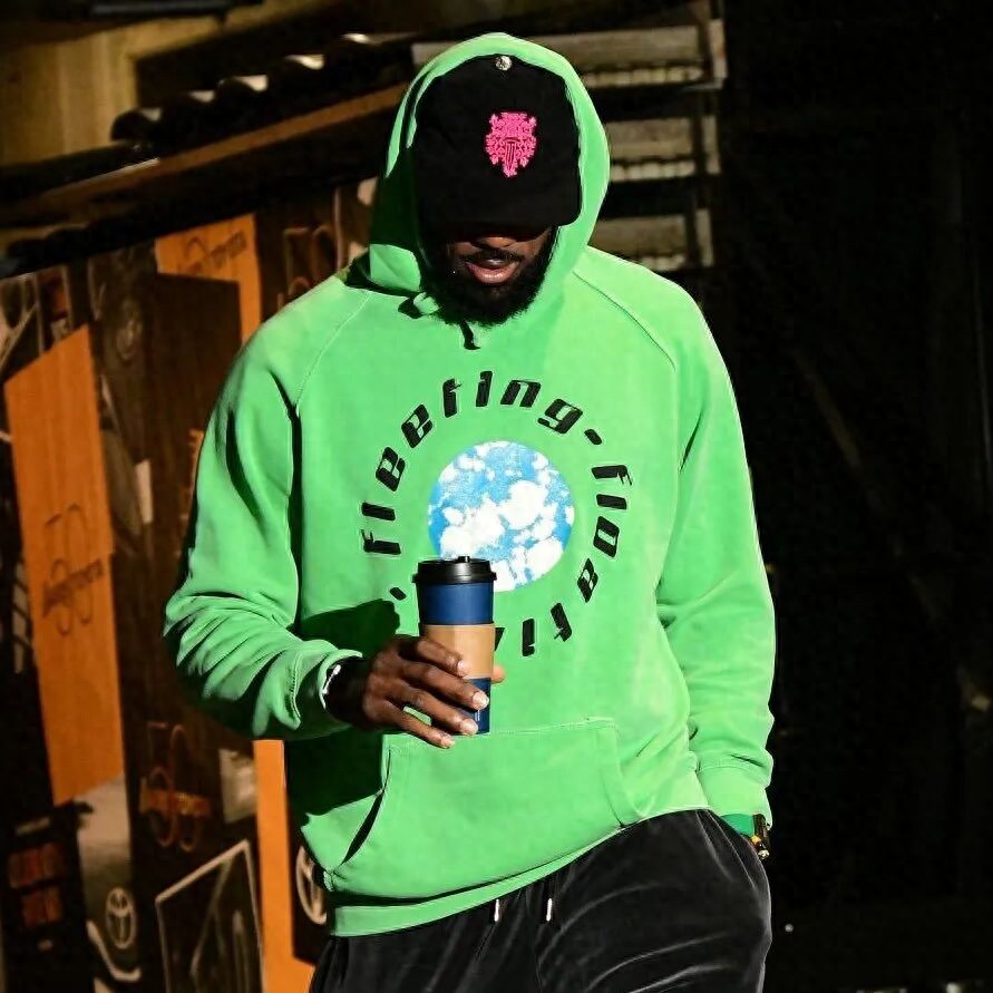 Lakers đã thắng Raptors với cách biệt 17 điểm, trên sân xuất hiện một pha phạm lỗi ác ý, cầu thủ Lakers bị đánh trúng vùng hạ bộ