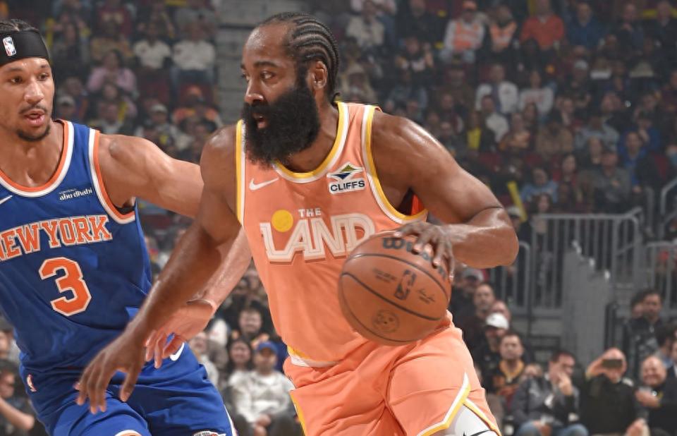 Harden ghi 20 điểm trong 7 trận thắng 6! Cavaliers trả thù Knicks, Mitchell 23 điểm, Allen 19 điểm + 10 rebounds