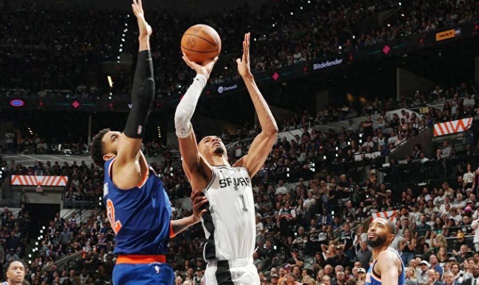 Hiệu quả chuyển đổi của Spurs bị kìm hãm! Harper có thể là chìa khóa để phá vỡ thế bế tắc: 96 điểm phản công dẫn đầu vòng playoffs