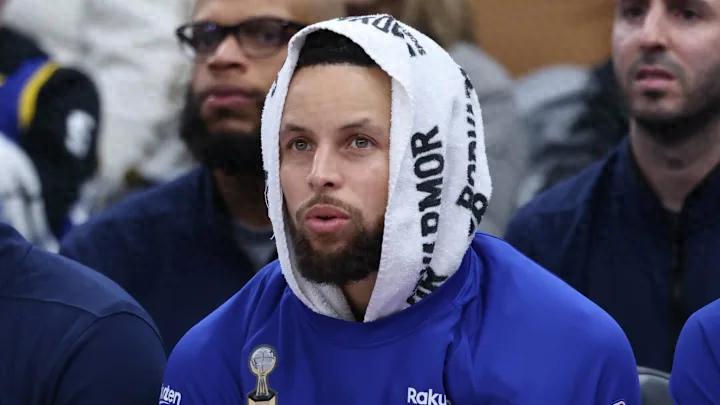 Kết quả chụp cộng hưởng từ của Curry lại được công bố! Đầu gối phải không có tổn thương cấu trúc nhưng do đau và sưng kéo dài nên tạm thời chưa thể trở lại thi đấu