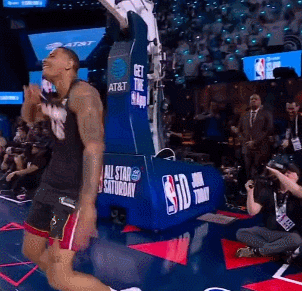 Wow! Howard đã trở lại! Đã chờ đợi NBA suốt bốn năm liền