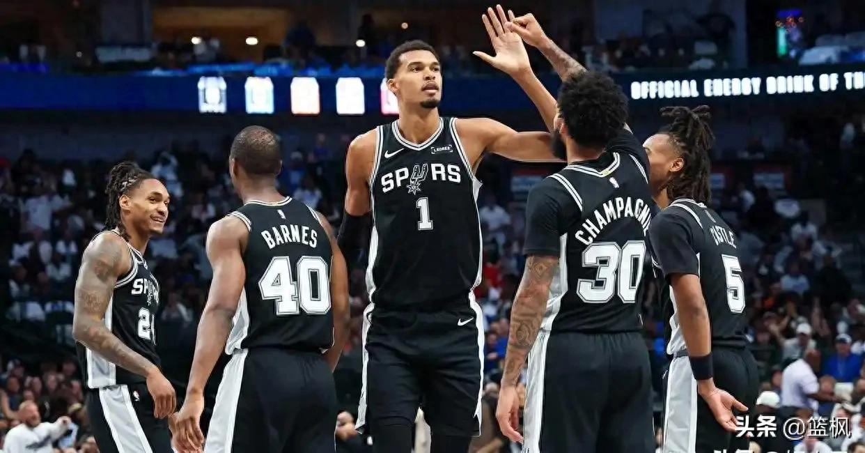 Ngôi sao số hai của Spurs đã được xác định! Chuyên gia dự đoán anh sẽ thường xuyên góp mặt trong All-Star trong tương lai, và mùa giải tới sẽ bùng nổ lớn.