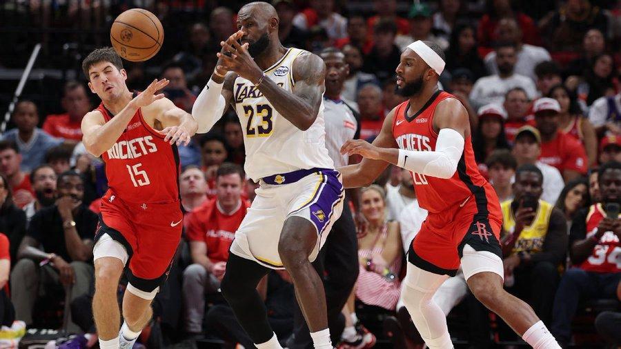 James tự trách 8 lần sai lầm không thể chấp nhận! Doncic hứa với Tiero: sẽ giúp anh trả tiền phạt kỷ luật