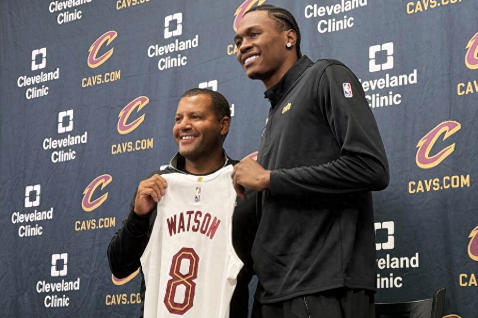 Chính thức ra mắt đội hình Cleveland Cavaliers! Mặc áo số 8 ở mùa giải mới, tự tin không chỉ đơn thuần là chuyên gia 3&amp;D