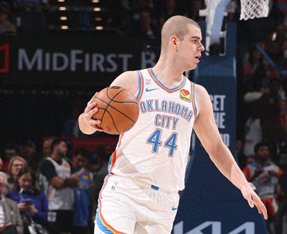 Sau 596 ngày gia nhập liên minh, anh cuối cùng cũng có màn ra mắt sự nghiệp đầu tiên