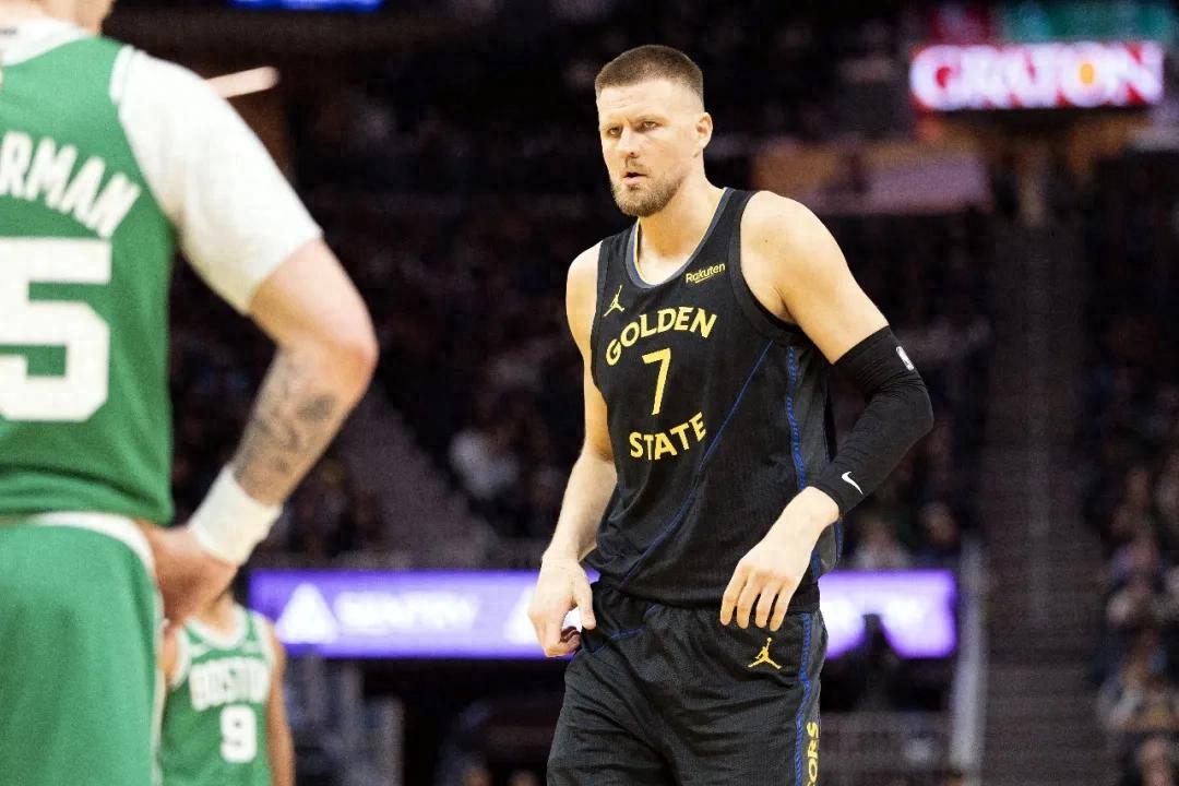 Xem Porzingis thi đấu, thật sự lo lắng anh sẽ ngất xỉu trên sân.