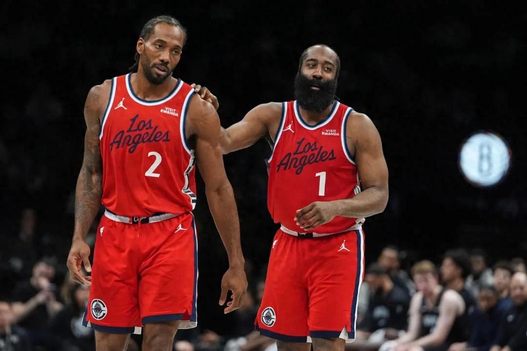 Leonard không được chọn vào đội All-Star, chỉ có thể nói là không được ưu ái.