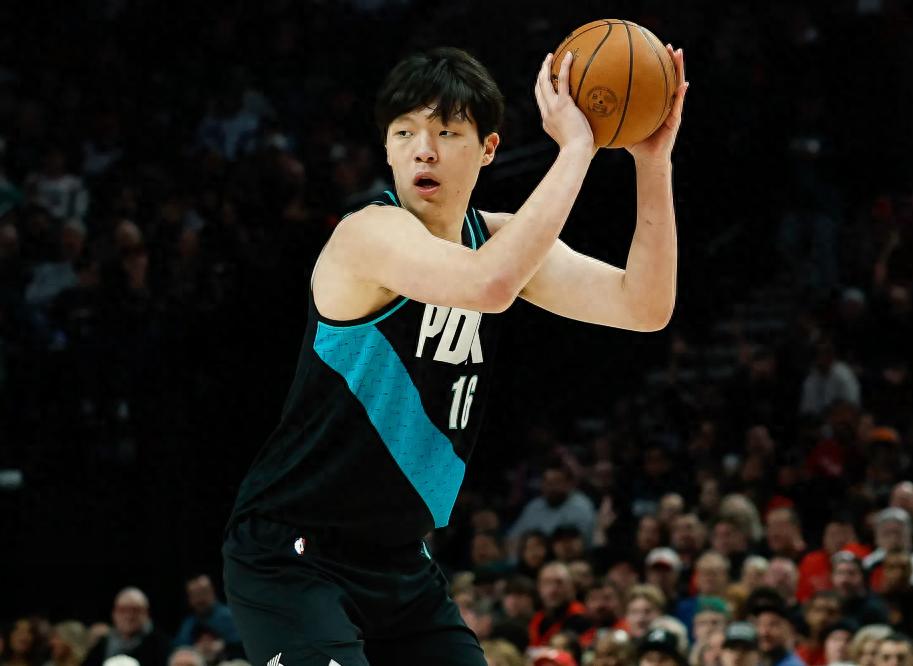Ai là người hưởng lợi lớn nhất từ việc mở rộng đội hình của Blazers? Truyền thông Mỹ dự đoán đội hình bảo vệ 8 người: Yang Hansheng có khả năng cao được giữ lại