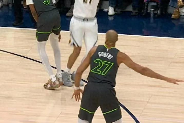 16 quả phạt đều thành công! Làm Anthony Edwards phải nể phục! Hàng phòng ngự của Timberwolves thật sự khủng khiếp