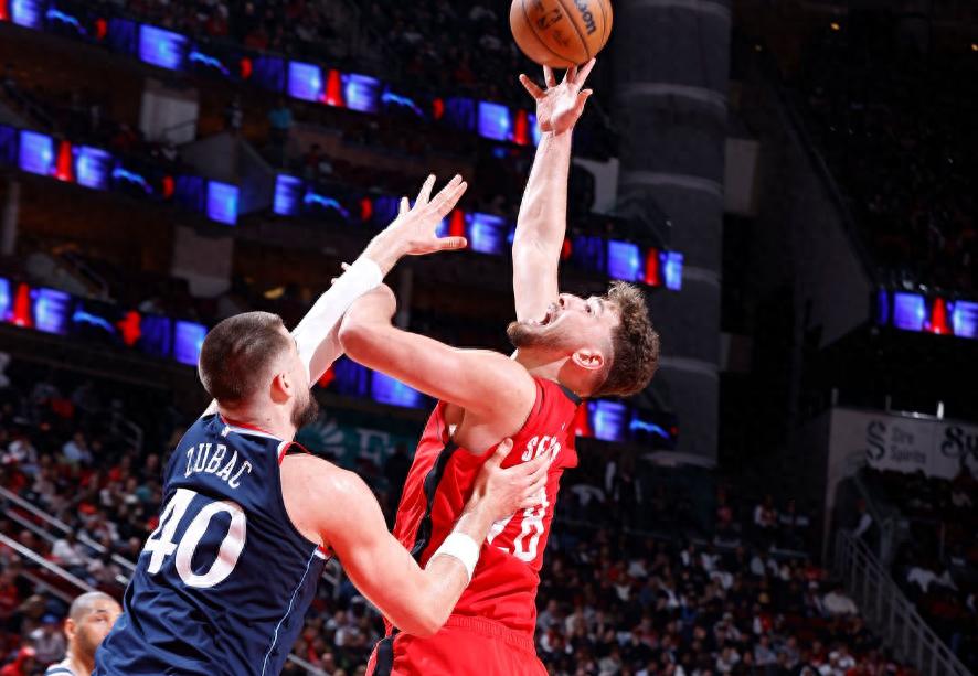 Báo cáo trọng tài trận đấu Rockets vs Clippers: Sai sót duy nhất khiến Clippers thiệt thòi, pha ghi điểm bằng móc tay của Sengun đáng lẽ phải bị thổi lỗi tấn công