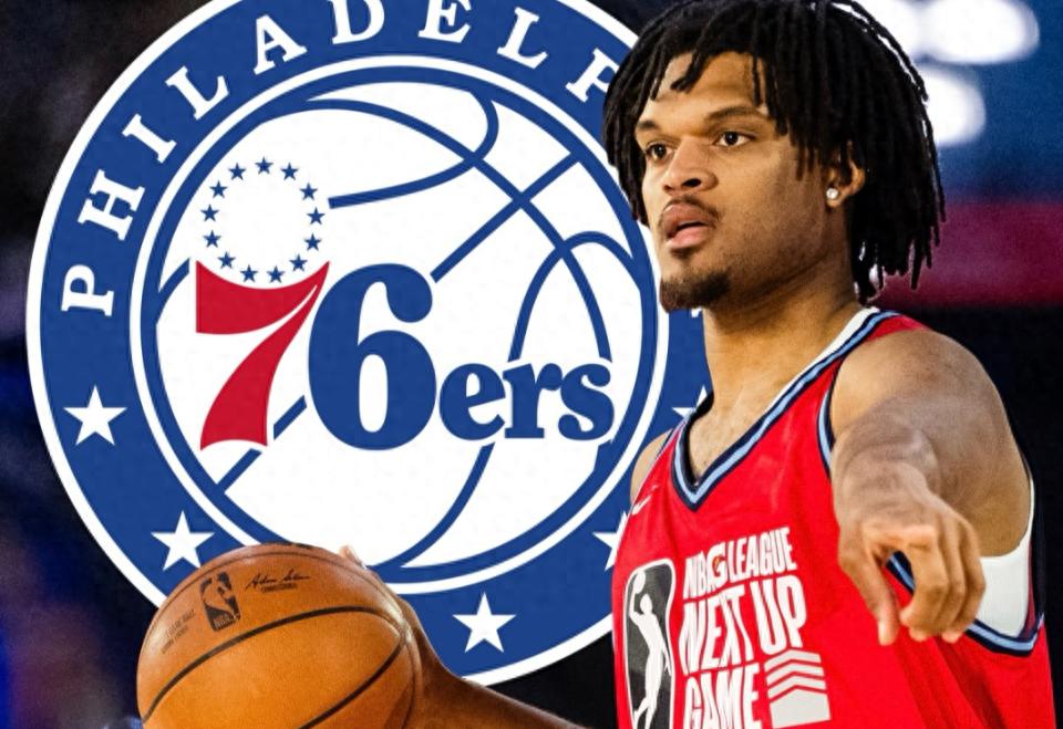 76ers chính thức công bố ký hợp đồng với Dillon Jones! Hai năm liên tiếp vô địch được xem là tướng phúc, có cơ hội cạnh tranh hợp đồng hai chiều.