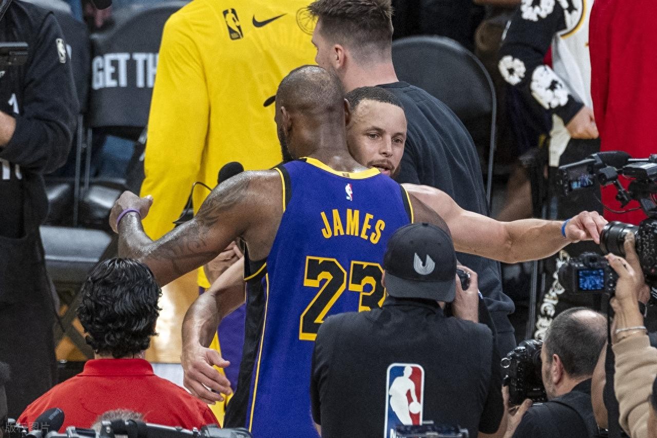 NBA công bố đội hình All-Star: James, Curry và Durant cùng đội; Doncic, Jokic và Alexander cùng đội