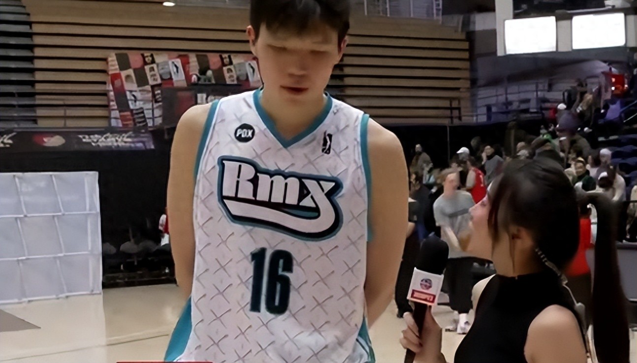 Dương Hàn Thần: Đùa với đồng đội pha trộn rằng để tôi làm hậu vệ điều phối, nửa mùa NBA đều vật lộn không ngừng