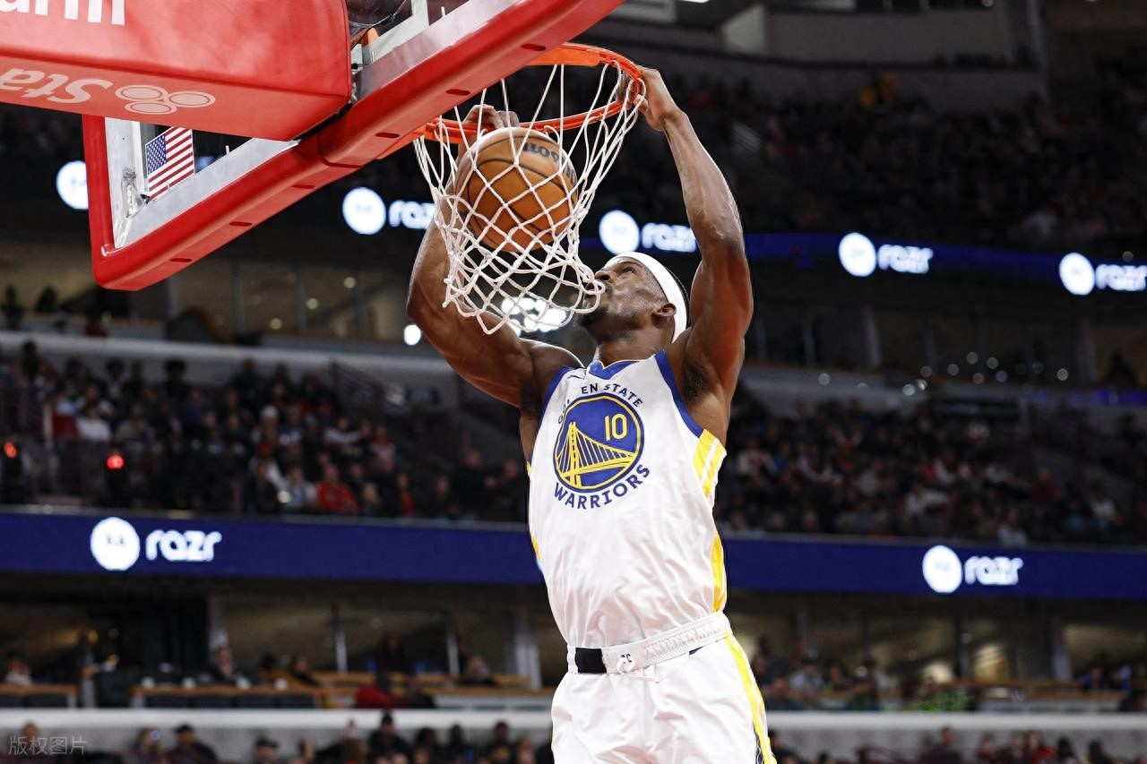 Chiến thắng với đội hình rút gọn! Curry và Draymond vắng mặt, Butler ghi 19+8+6, Warriors có 7 cầu thủ ghi trên 10 điểm, thắng Bulls 32 điểm