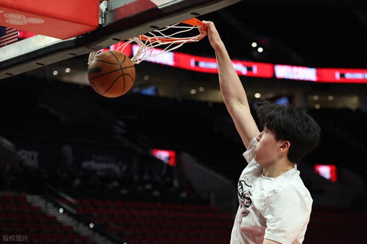 Trận đấu xuất sắc nhất tại Mỹ! Yang Hansen 16 lần ném 14 trúng ghi 31 điểm lập kỷ lục, Mixers thua San Diego Clippers