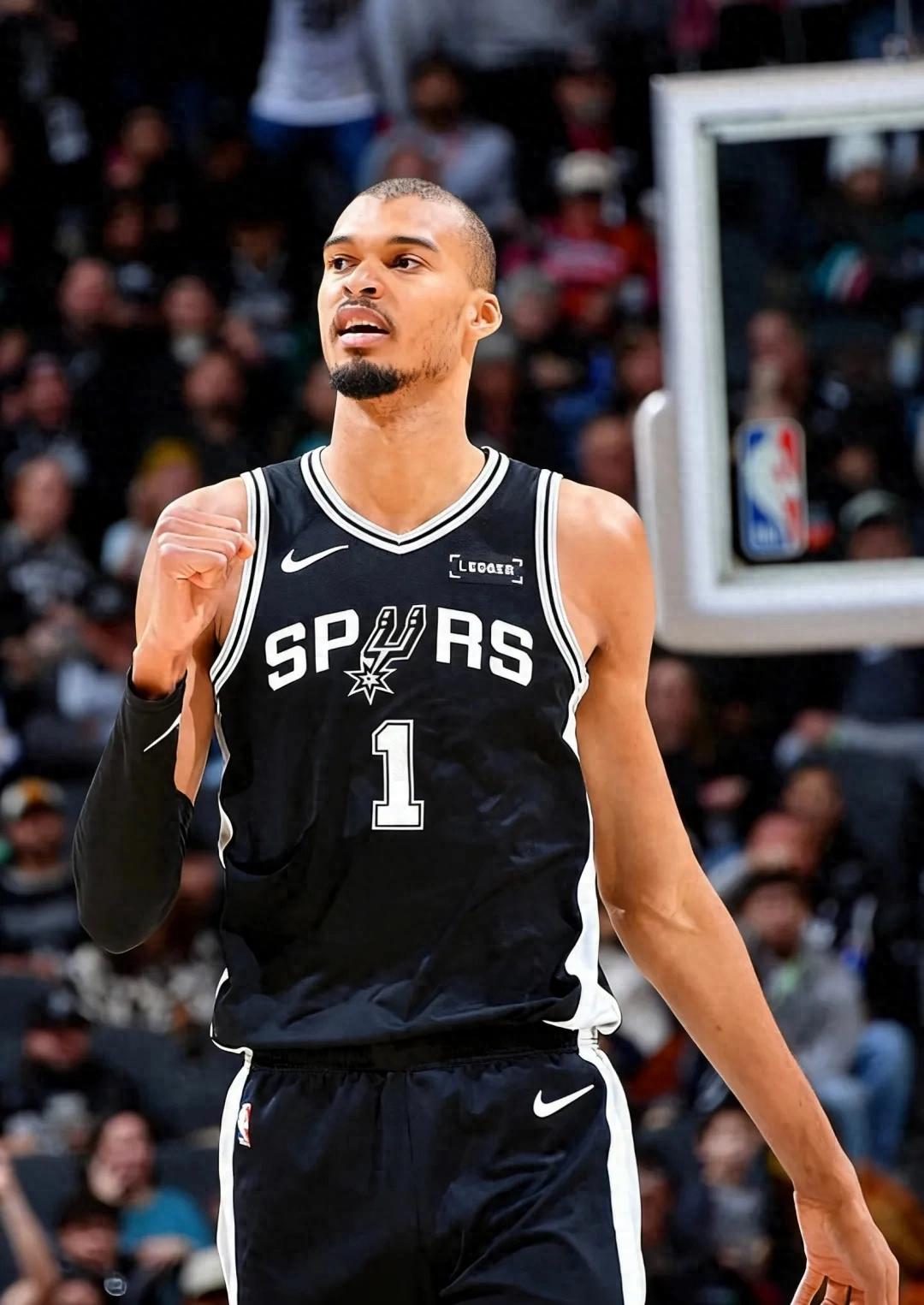 Ai còn chưa phải là thủ khoa như Văn Ban đâu?