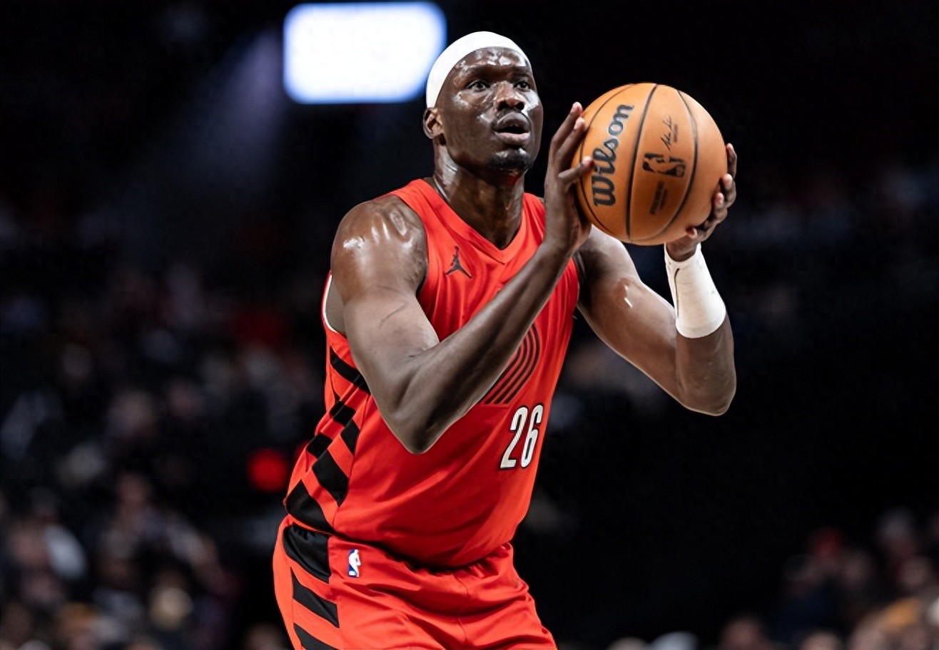 Cập nhật tình hình chấn thương của Portland Trail Blazers! Reece đã phẫu thuật chân phải và sẽ nghỉ hết mùa giải, hai hậu vệ chính sắp trở lại.