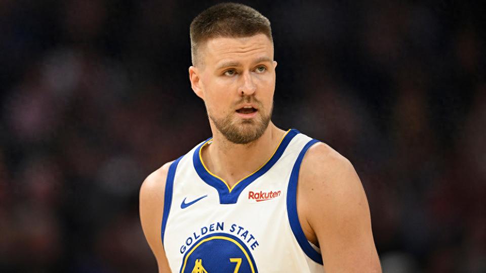 Warriors chính thức thông báo Porzingis vắng mặt vô thời hạn! Chính anh lên tiếng phủ nhận: Tôi không nhiễm HIV, cũng không bị AIDS.
