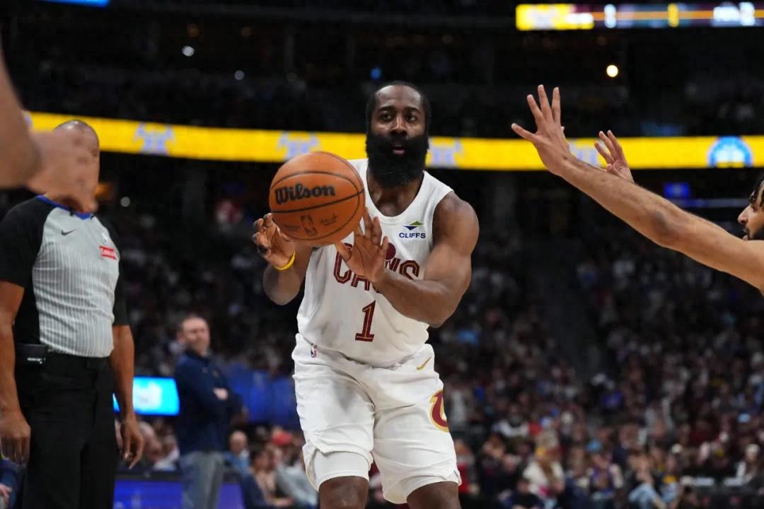 Harden, cuối cùng cũng không phải làm trâu ngựa nữa