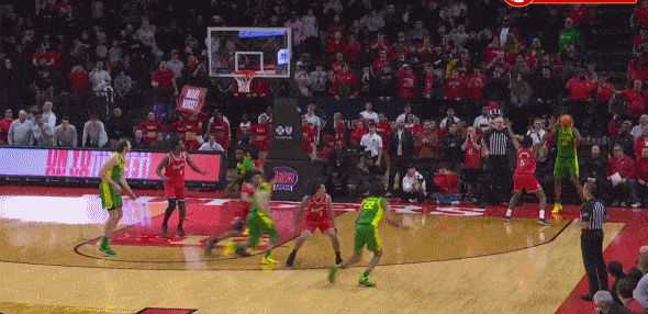 Cân bằng tuyệt vời trong 3 điểm cuối trận! Lâm Vi thể hiện trận đấu mạnh nhất NCAA để khẳng định bản thân, cuối cùng ngày này cũng đã đến