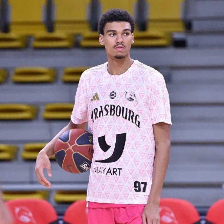 Spurs xây dựng đội bóng anh em? Em trai của Văn Bàn Ya Ma ghi 20 điểm, 8 rebound và 4 cướp bóng, năm nay đủ điều kiện tham gia draft