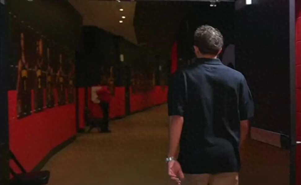 Đội trưởng bị trao đổi ngay trong trận đấu! NBA thật lạnh lùng và tàn nhẫn, đừng nói đến lòng trung thành!