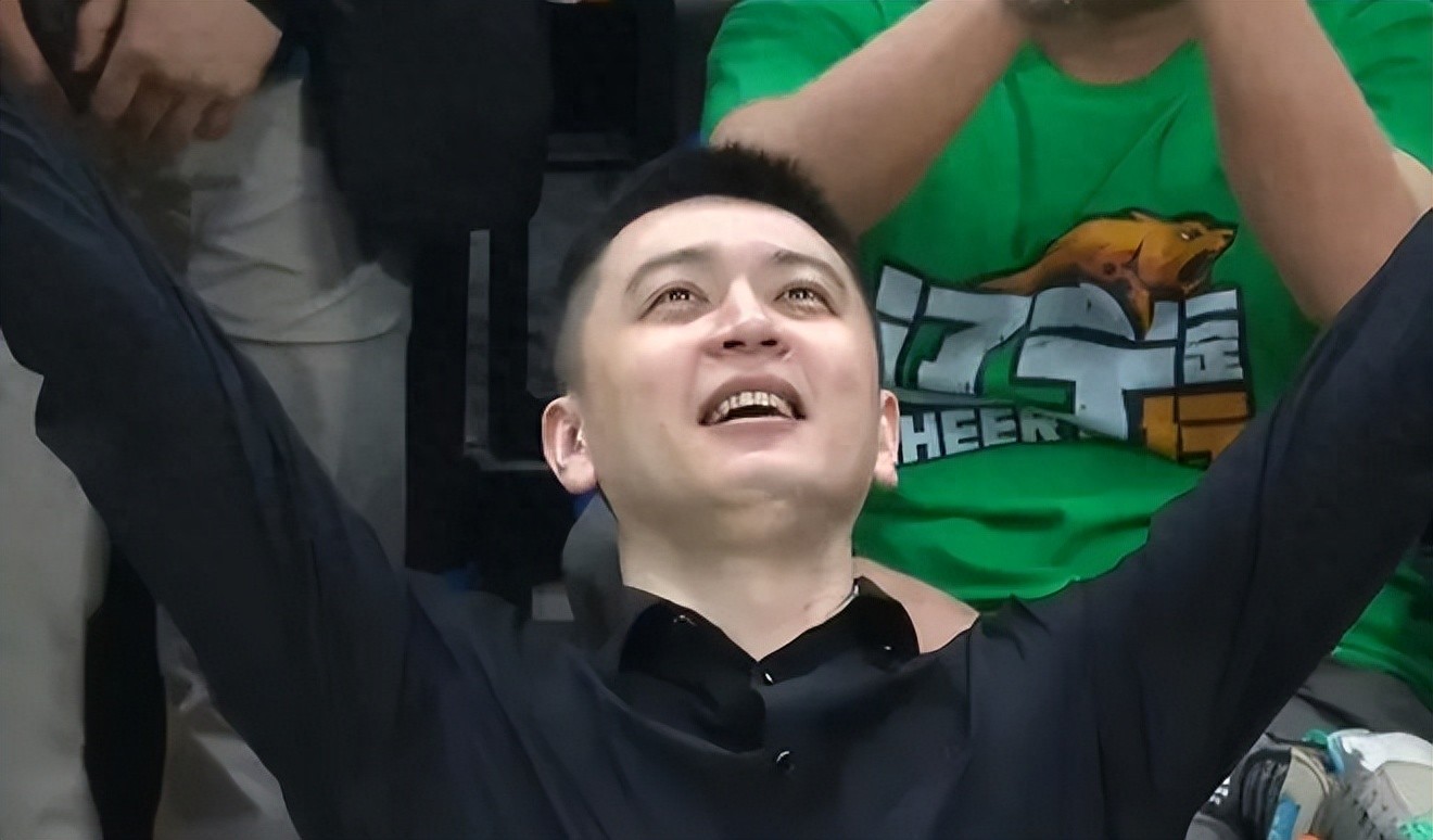 Hot search số một! Dương Minh từ chức! Đội bóng thua 4 trận liên tiếp, chỉ ghi được 4 điểm trong một hiệp, trở thành nguyên nhân chính