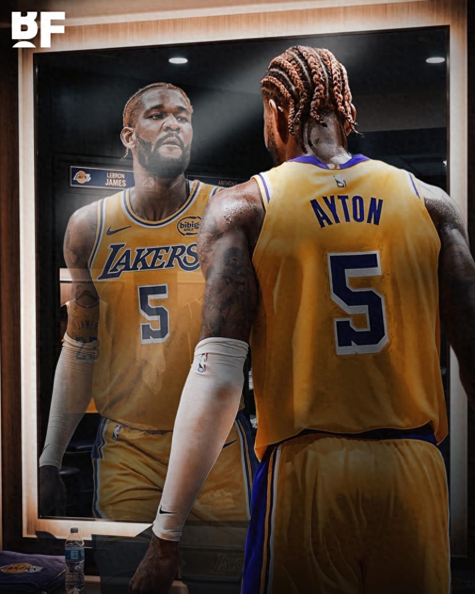 Lý do quan trọng cho chuỗi 6 trận thắng của Lakers! Ayton quyết định thay đổi phong cách: tập trung vào phòng ngự và bắt bóng bật bảng