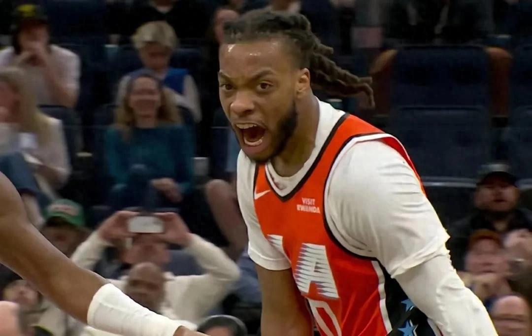 Không! Bệnh lạ bí ẩn bất ngờ ập đến! Đây lại là trụ cột nội tuyến của đội Warriors