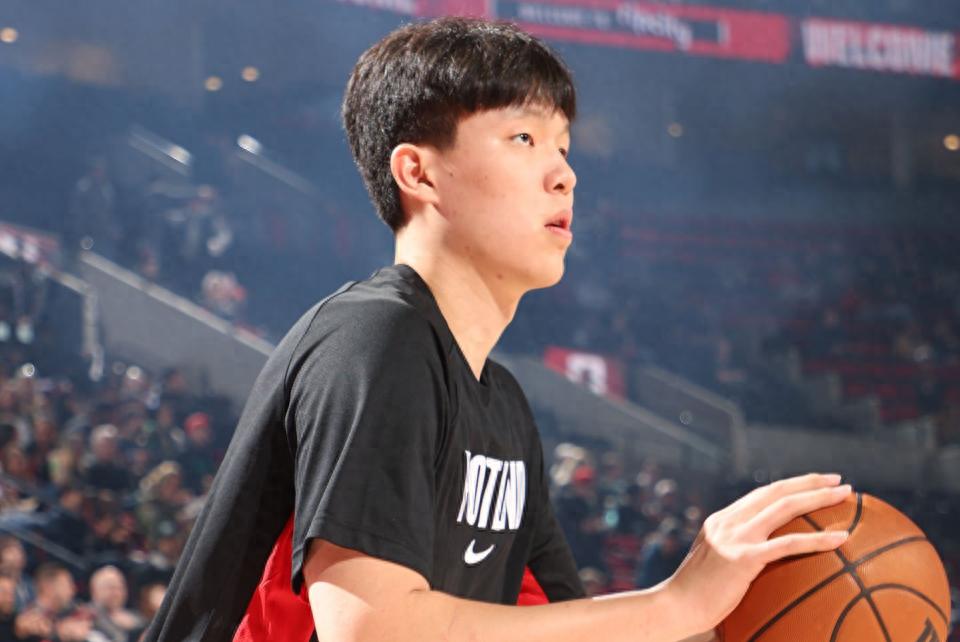 Phóng viên đội bóng nghi ngờ Blazers: Hàn Sơn trở thành nạn nhân của chiến lược Cronin, giữ lại Lowe cản trở anh phát huy tiềm năng