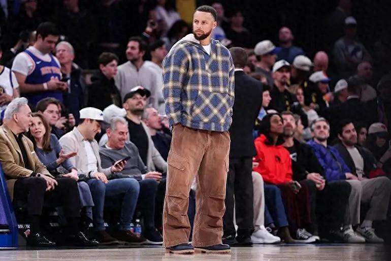 Từ chối kết thúc mùa giải! Curry tự xác nhận sẽ cố gắng trở lại: Rất muốn thi đấu playoff để cố gắng một lần