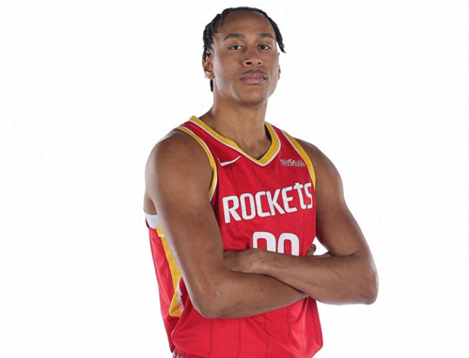 Lakers chính thức công bố một vụ ký hợp đồng và một vụ cắt giảm! Chiêu mộ tân binh 23 tuổi từng bị Houston Rockets ruồng bỏ: từng lọt vào danh sách cầu thủ phòng ngự xuất sắc nhất ở đại học