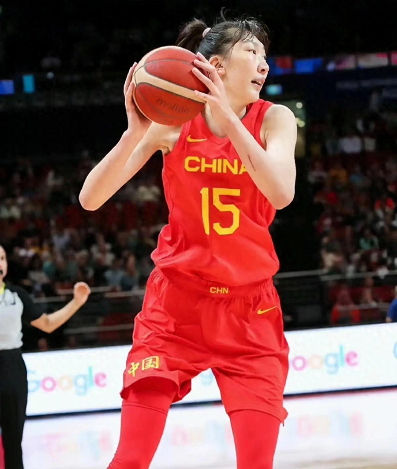 Kết thúc vòng loại World Cup với 4 trận thắng và 1 trận thua! Han Xu 22 điểm + 8 rebound, Wang Siyu 17 điểm, đội tuyển bóng rổ nữ Trung Quốc đánh bại đội Brazil