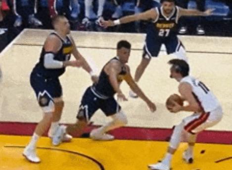 Không chơi nữa! Người dẫn đầu liên minh! Đội bóng NBA tranh chức vô địch bi thảm nhất