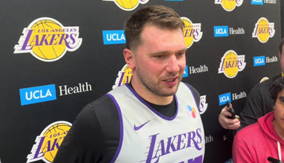 Toàn đội Lakers đều khỏe mạnh để đối đầu Clippers! Doncic chính thức trở lại, Reeves được gỡ bỏ giới hạn thời gian thi đấu