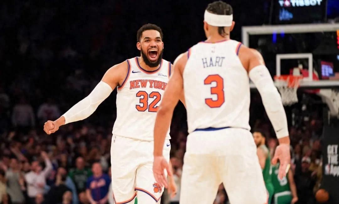 Downs sẵn sàng giảm lương, nhưng Knicks hơi quá đáng khi muốn ép thêm