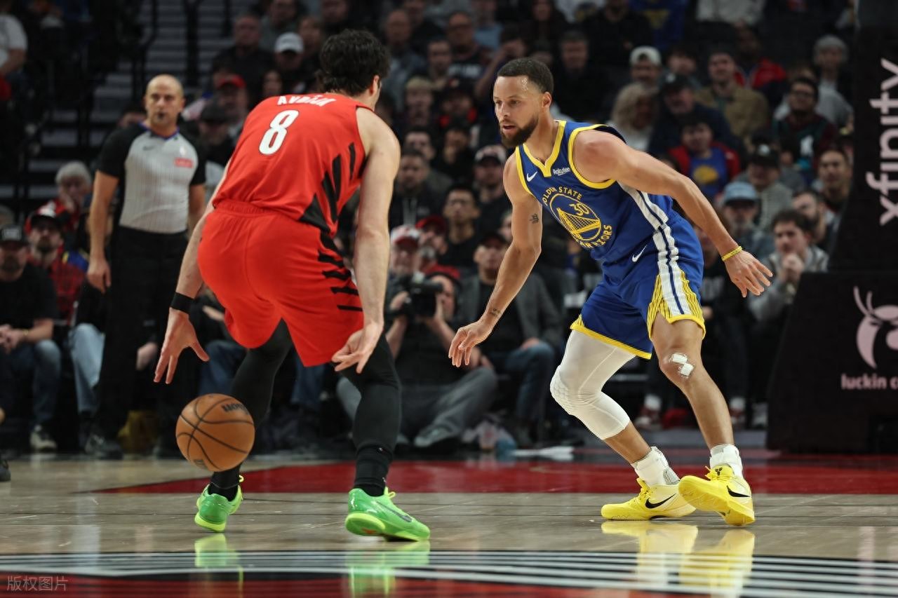 Yang Han Sen bị bỏ rơi! Curry ném thành công 12 quả 3 điểm ghi 48 điểm nhưng Warriors vẫn thua Trail Blazers