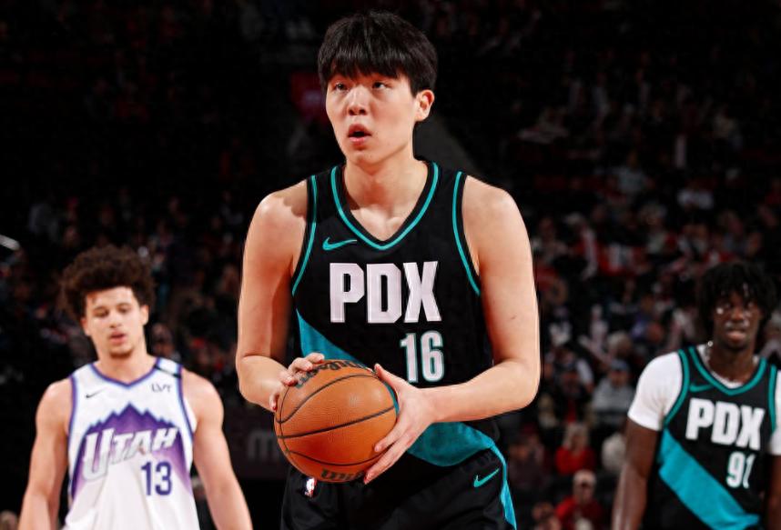 Phóng viên đội bóng chỉ trích cách dùng người của Splitter: Hoàn toàn có thể để Hàn Sơn chơi nhiều phút hơn, Klingen chơi quá lâu rồi