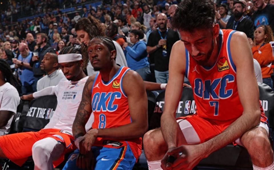 Sấm sét có sắp sụp đổ? Phân tích chi tiết 4 lý do khiến khởi đầu cao nhưng sa sút: Mất lợi thế ném phạt + bắn ba điểm không ổn định