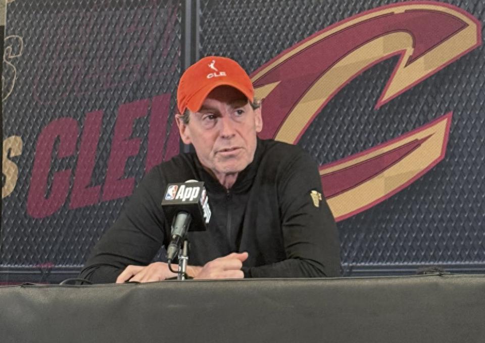 Kích hoạt tên lửa! Atkinson tự tiết lộ đã hỏi DeAntoni, khen ngợi chỉ số IQ bóng rổ và khả năng quan sát của Harden